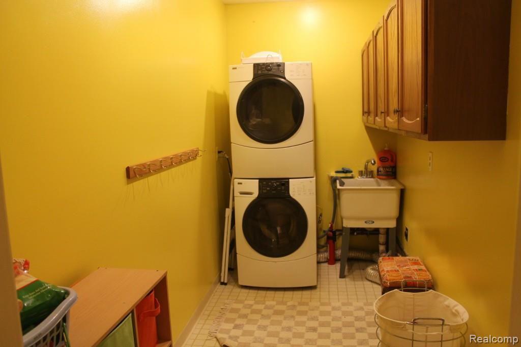 449 Streamview Court Rochester, MI 48309 - Photo 29 of 42 Antenucci House 019 - Copy - Copy.jpg