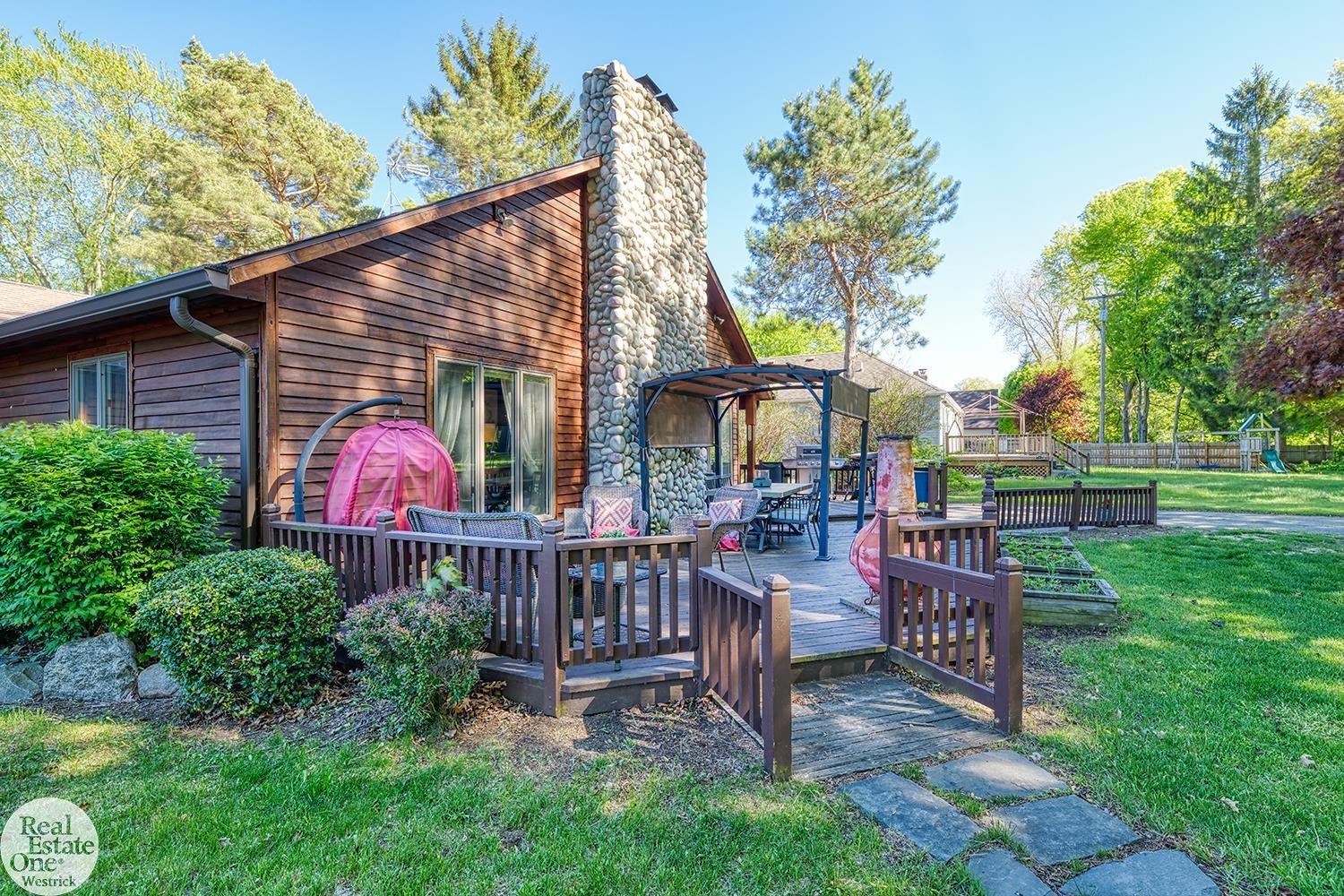 3611 Angus Road Fort Gratiot, MI 48059 - Photo 25 of 31 50177817-e03c2479-aae2-45d2-93dc-57c29a650f93.JPG