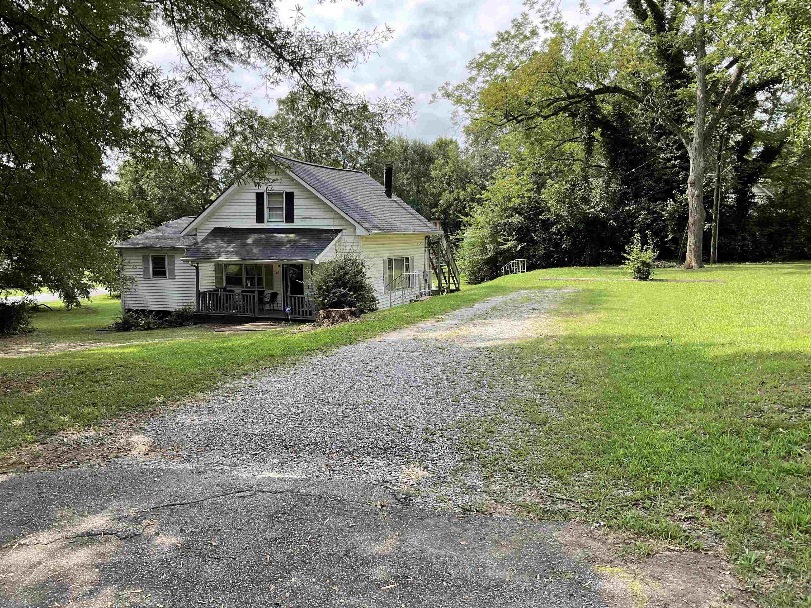 302 East Nott Street Gaffney, SC 29340 - Photo 4 of 19