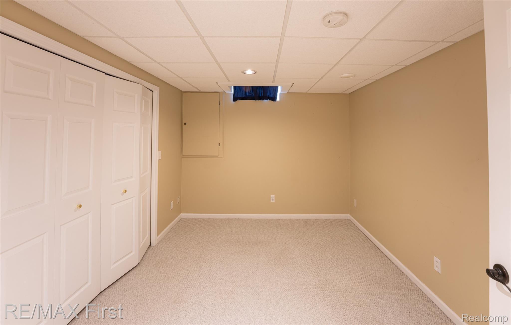 416 Cross Creek Boulevard Rochester, MI 48306 - Photo 44 of 46 44.jpg