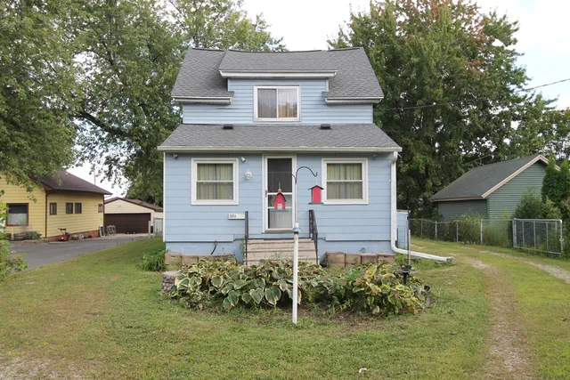 $525,000 | 25513 West Loomis Road, Norway, WI 53185