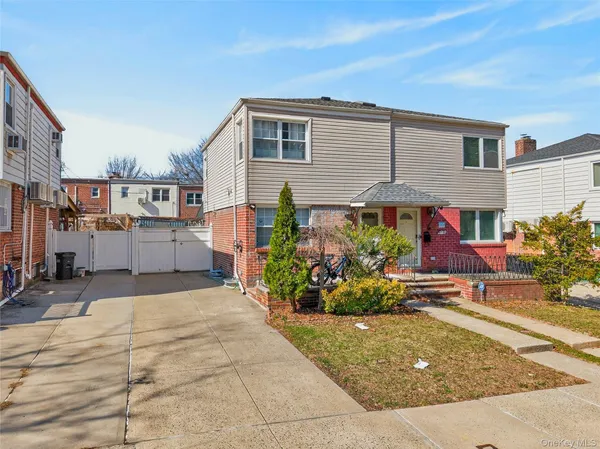 a view of the house with entertaining space