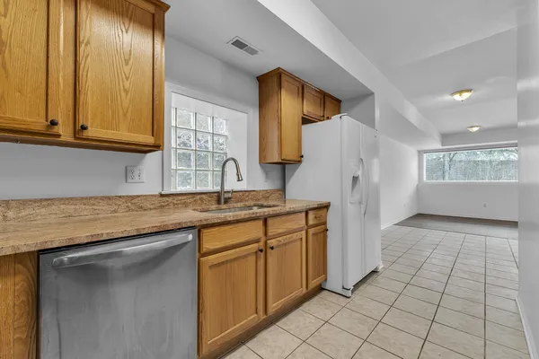 $698,900 | 665-667 Vine Court, Ann Arbor, MI 48103