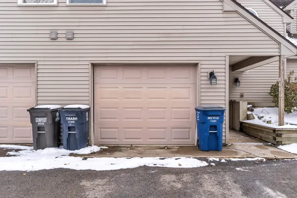 $698,900 | 665-667 Vine Court, Ann Arbor, MI 48103