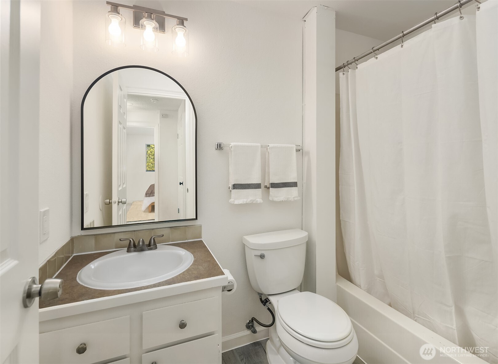 2007 North 153rd Place Shoreline, WA 98133 - Photo 17 of 22