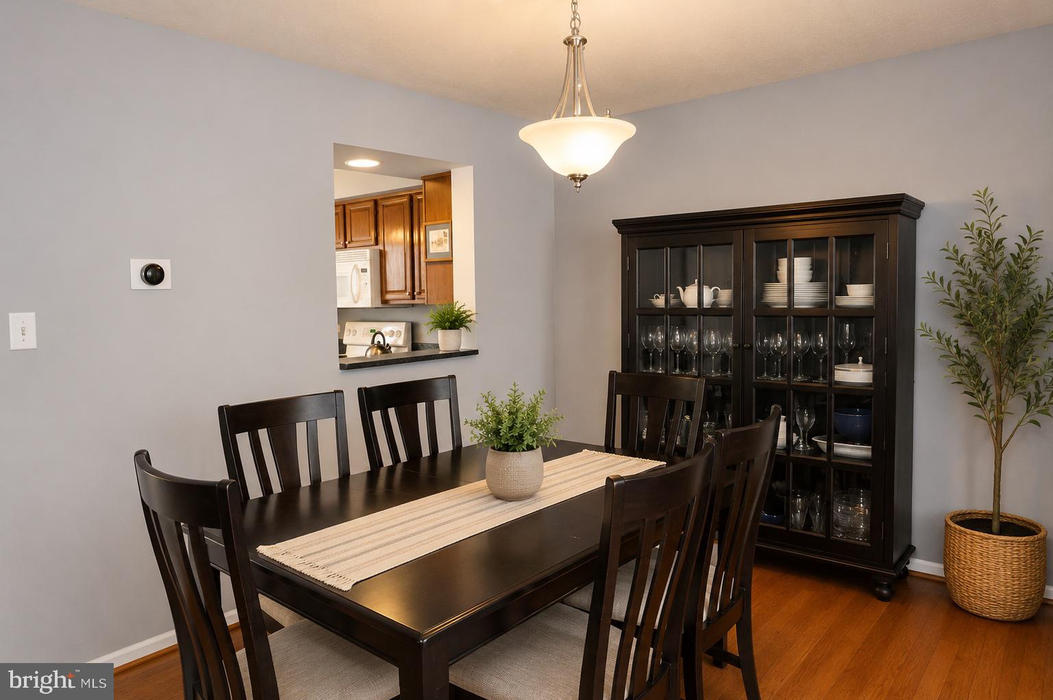 206 Leafcup Road Gaithersburg, MD 20878 - Photo 3 of 12 Gallery Image 3