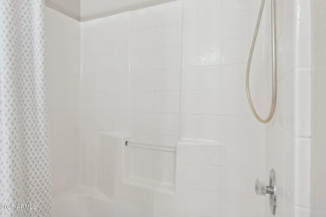 $8,000 | 4002 West Questa Drive, Glendale, AZ 85310