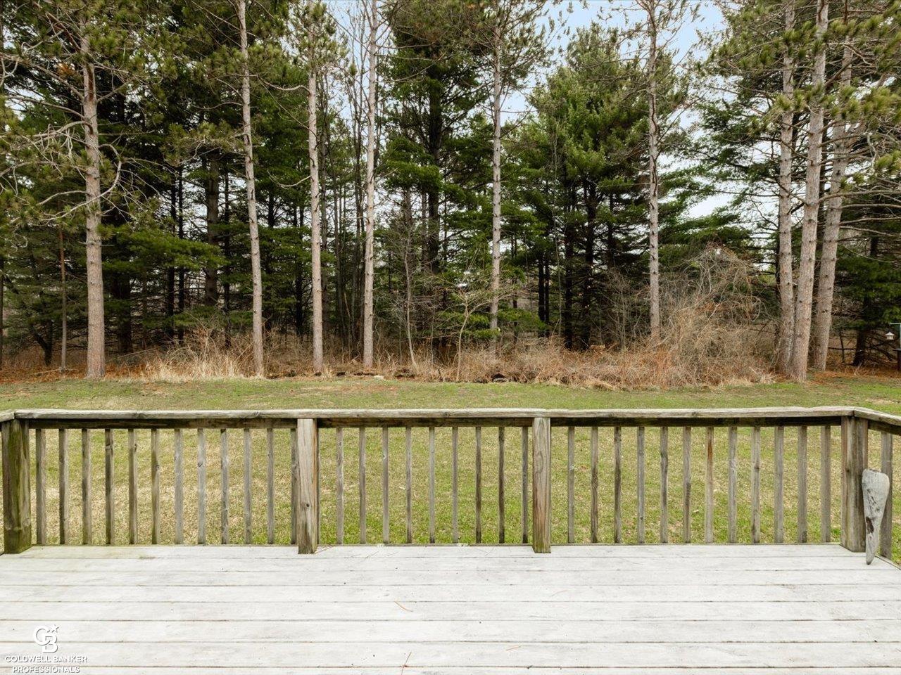 7262 Lakeshore Road Lakeport, MI 48059 - Photo 30 of 55