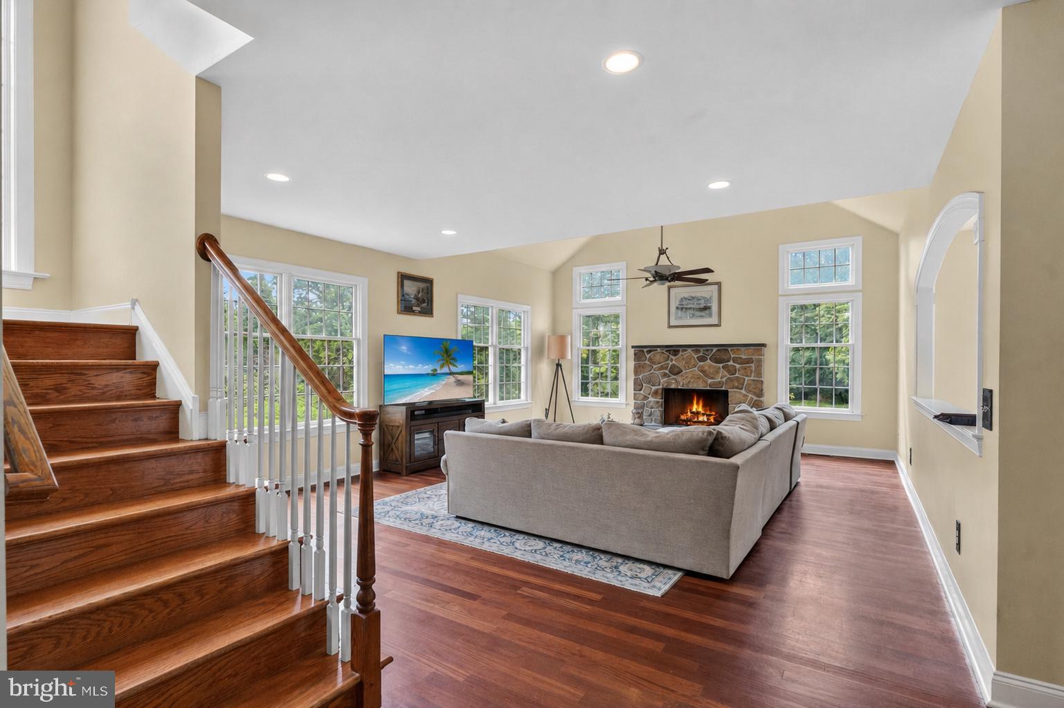 342 Ring Road Chadds Ford, PA 19317 - Photo 5 of 95 Bright and inviting living space.