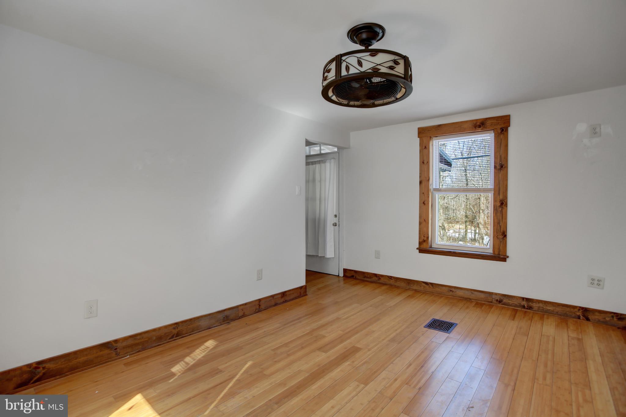4307 Conestoga Road Elverson, PA 19520 - Photo 4 of 36 Gallery Image 4
