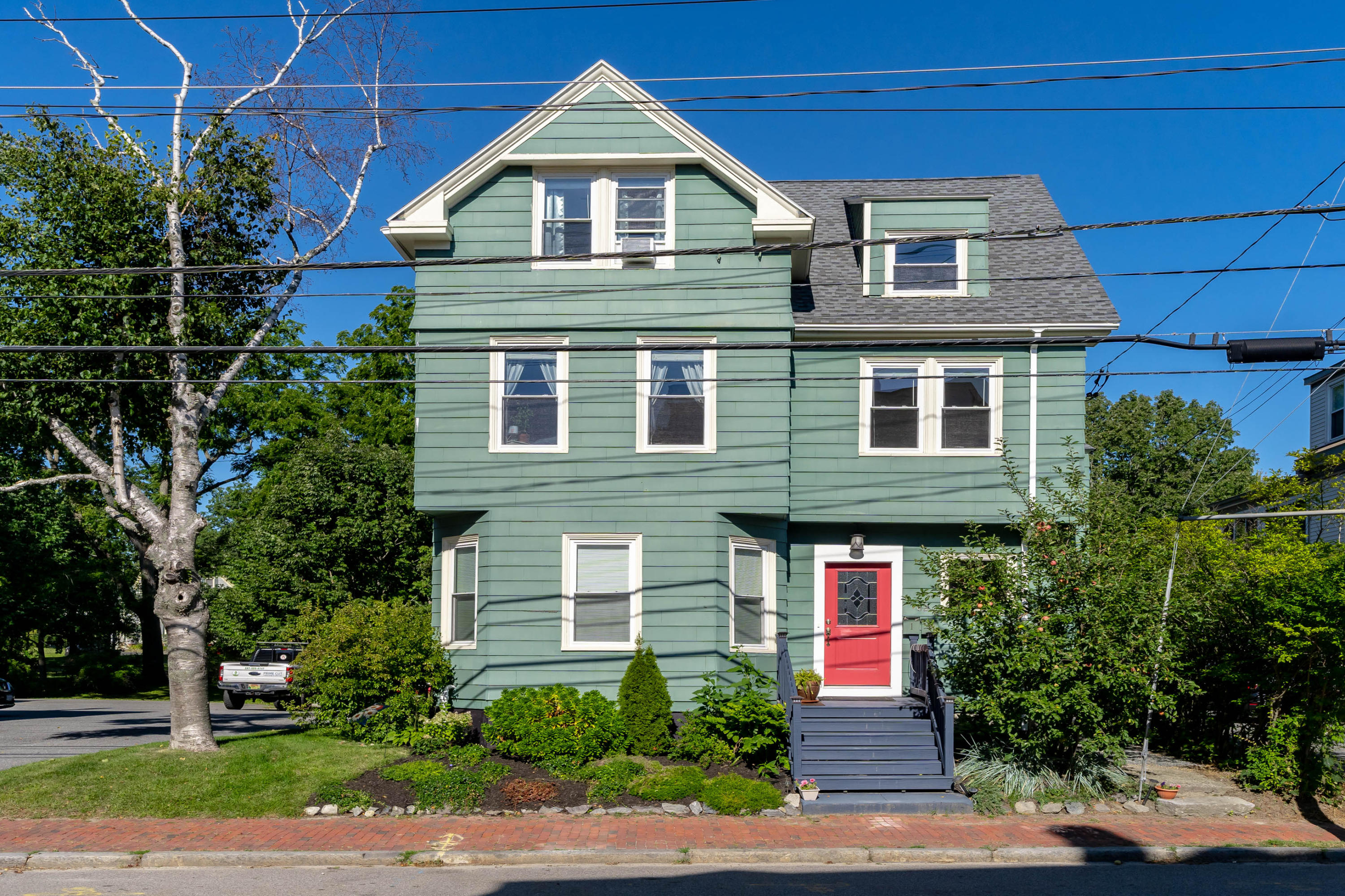 62 Ocean Avenue Portland, ME 04103 - Photo 2 of 38 1-Exterior-19