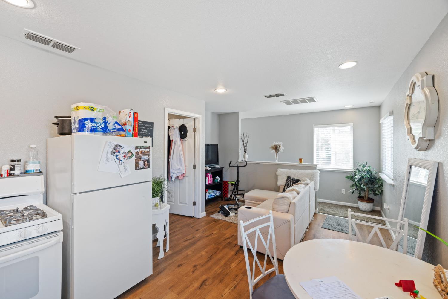 562 Ranger Street Oakdale, CA 95361 - Photo 51 of 63 Apartment (ADU) with living space, dining area with gas stove and fridge