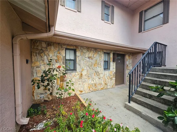 $1,695 | 1221 Southeast 46th Lane, Unit L, Cape Coral, FL 33904