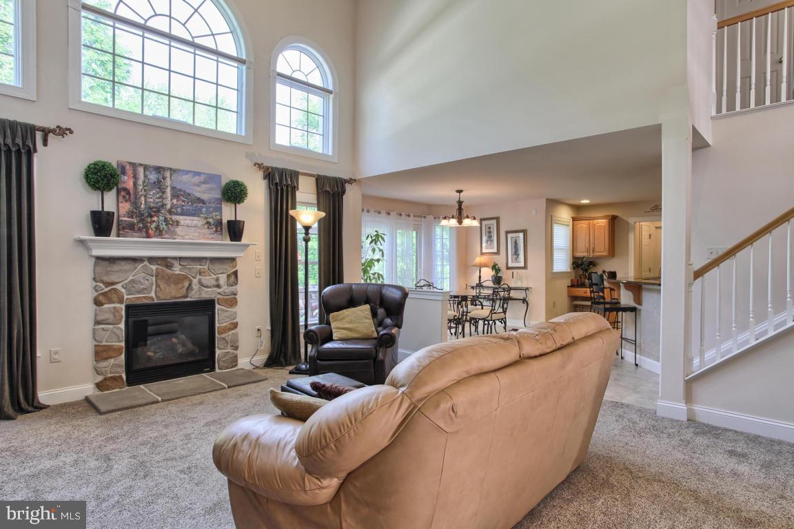 310 Portland Place Lititz, PA 17543 - Photo 3 of 27