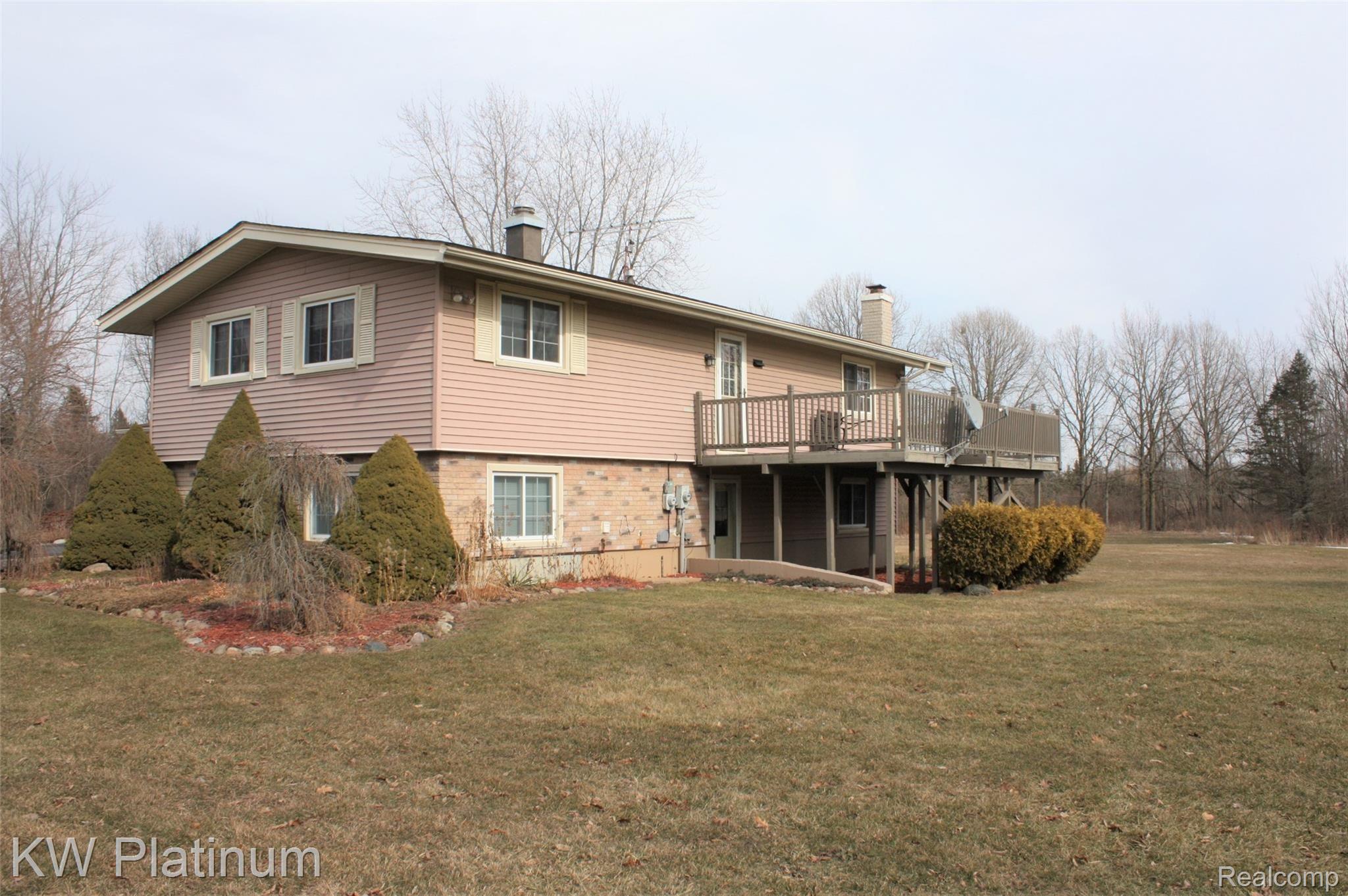 6300 Sterling Road Yale, MI 48097 - Photo 5 of 37 IMG_9637 new.jpg