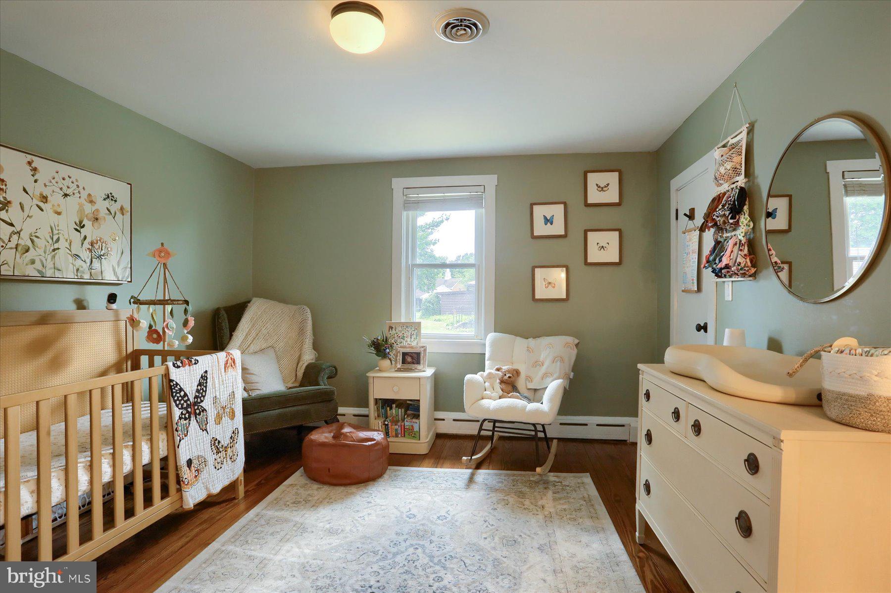 34 Salt Road Enola, PA 17025 - Photo 12 of 31 2nd Bedroom.