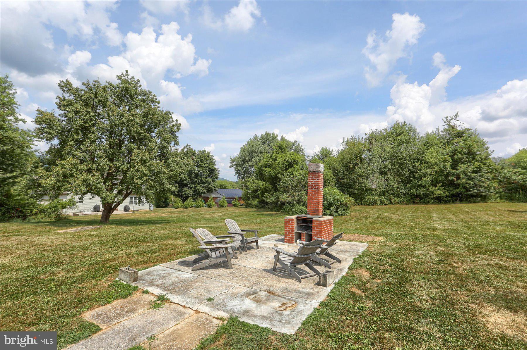34 Salt Road Enola, PA 17025 - Photo 20 of 31 Outdoor Entertainment Area!