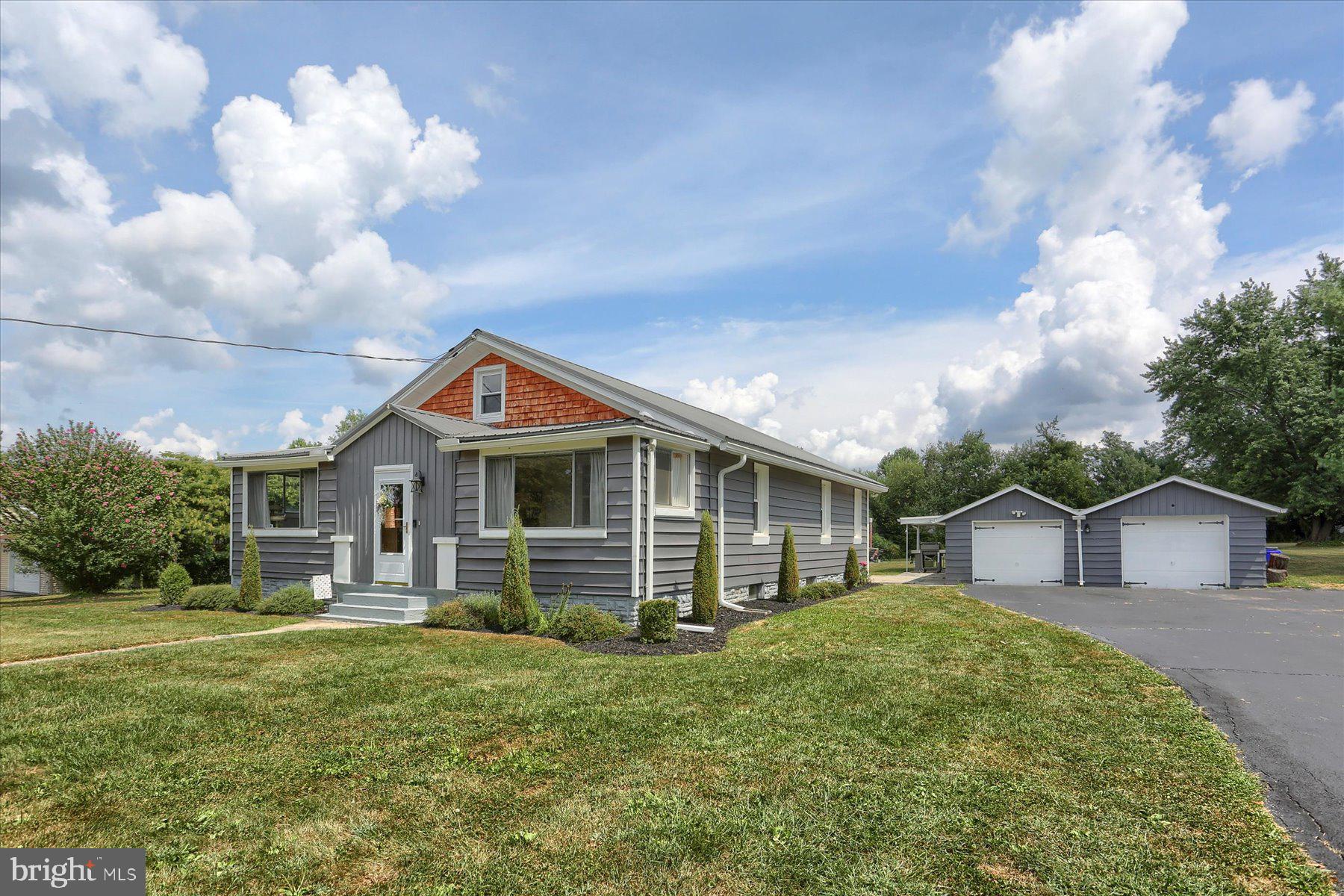 34 Salt Road Enola, PA 17025 - Photo 2 of 31 Gallery Image 2