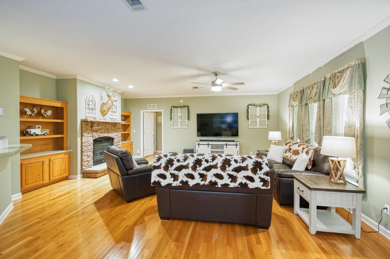 332 Northeast Forsythia Way Pinetta, FL 32350 - Photo 12 of 51