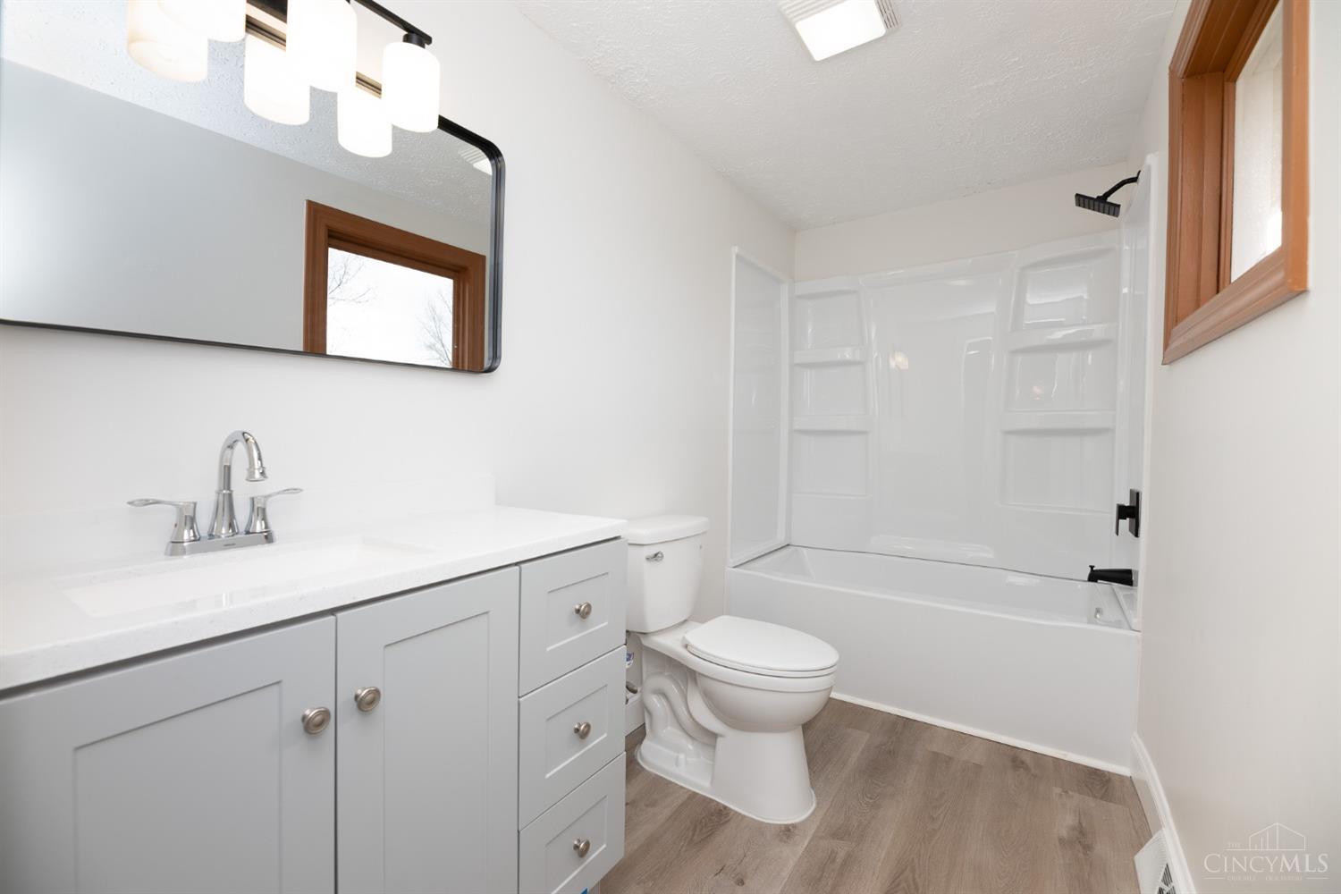 6113 Liberty Fairfield Road Hamilton, OH 45011 - Photo 10 of 29 Gallery Image 10