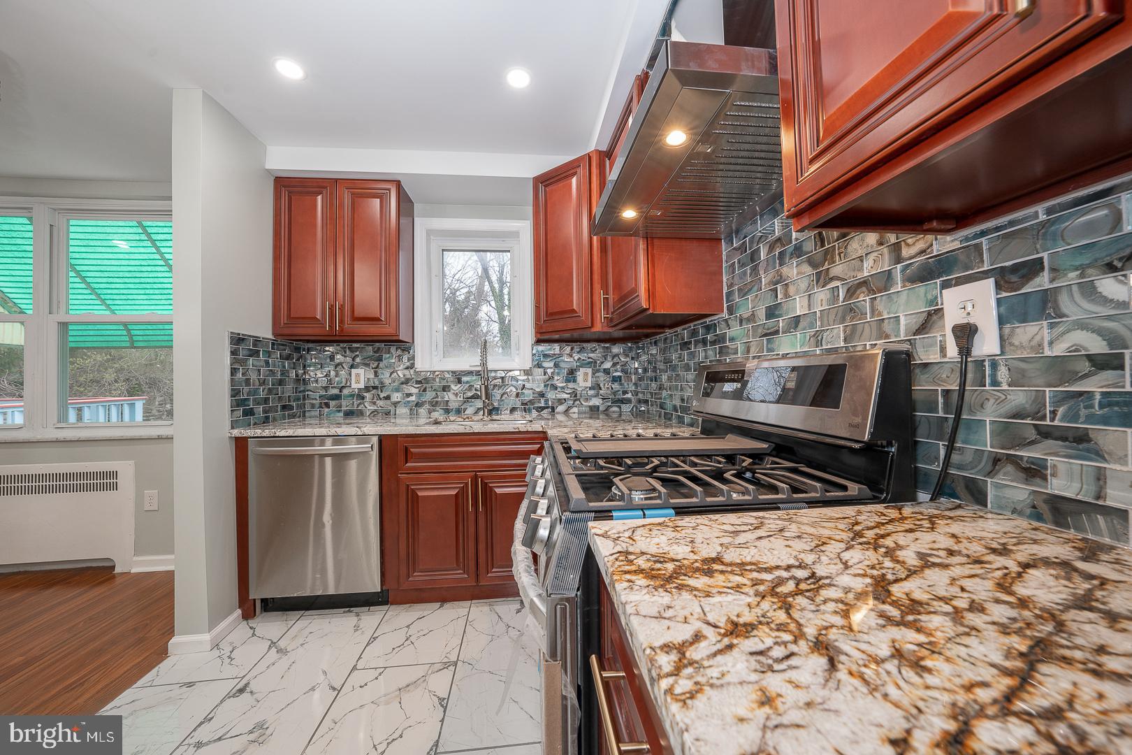 121 Ashton Road Upper Darby, PA 19082 - Photo 1 of 75