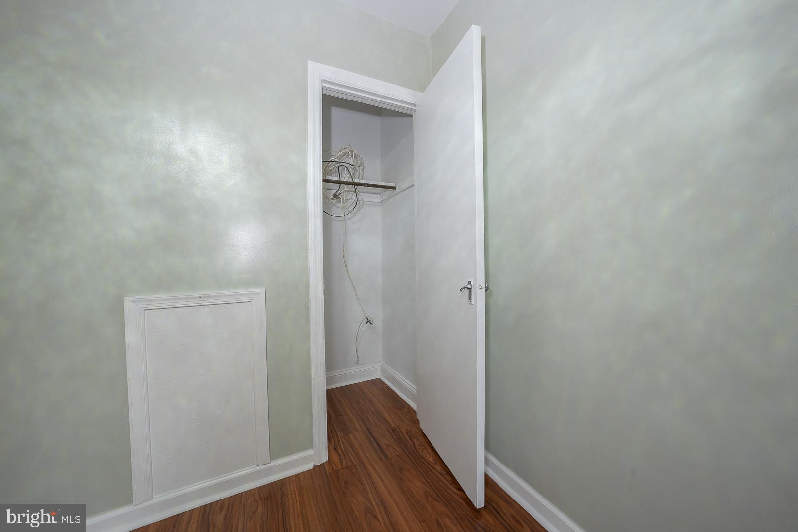 121 Ashton Road Upper Darby, PA 19082 - Photo 34 of 75