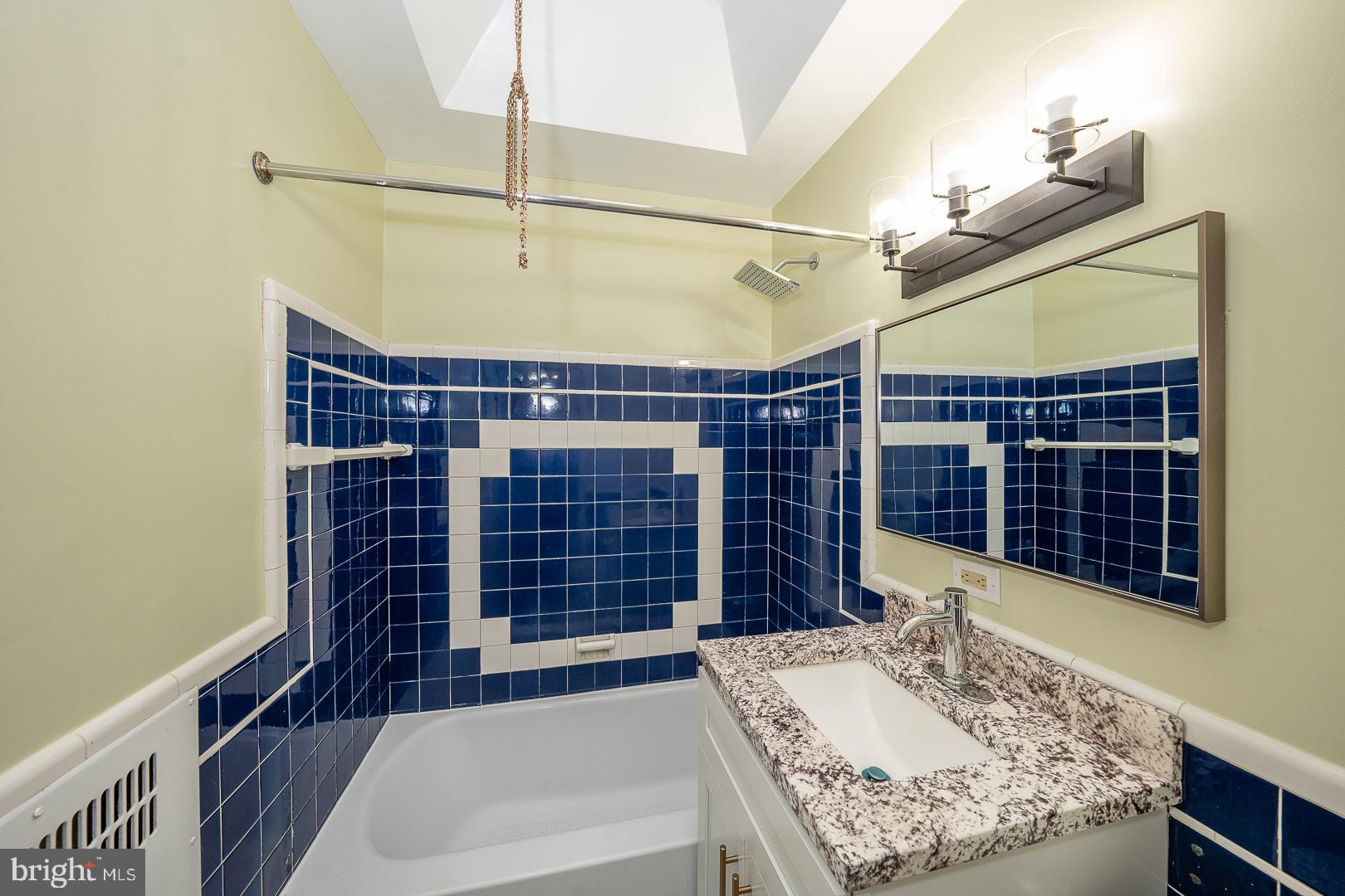 121 Ashton Road Upper Darby, PA 19082 - Photo 39 of 75