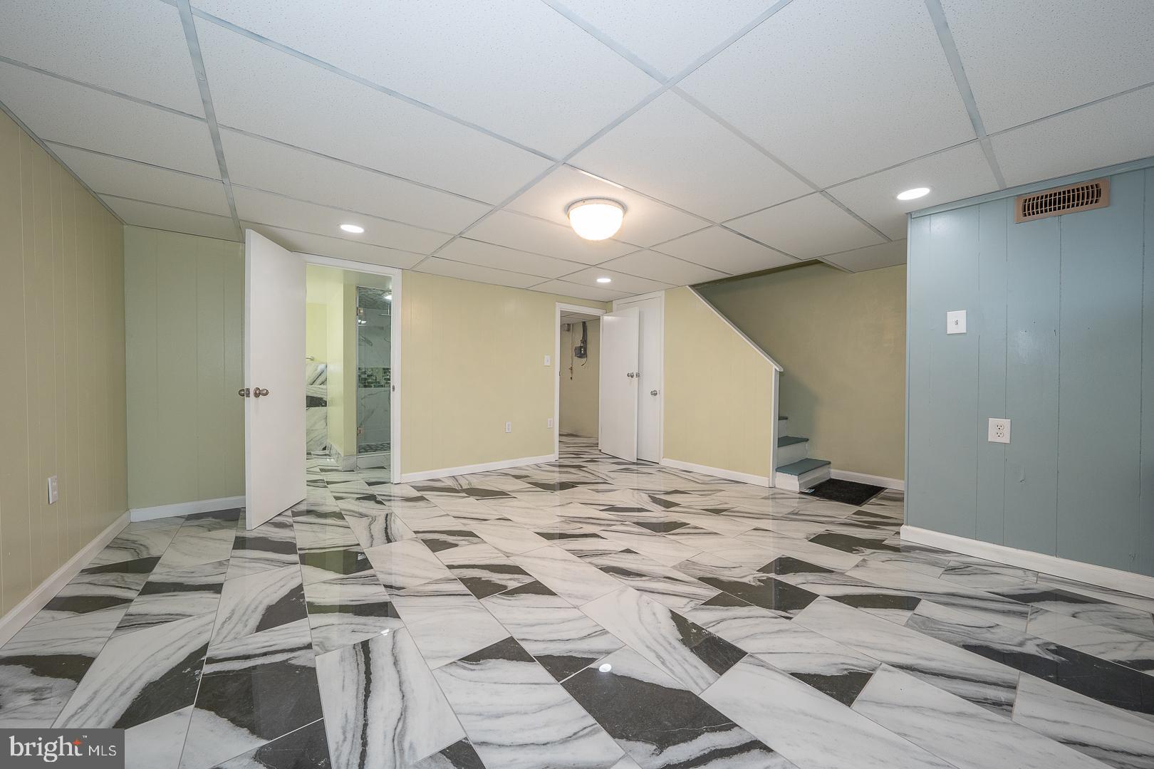 121 Ashton Road Upper Darby, PA 19082 - Photo 42 of 75