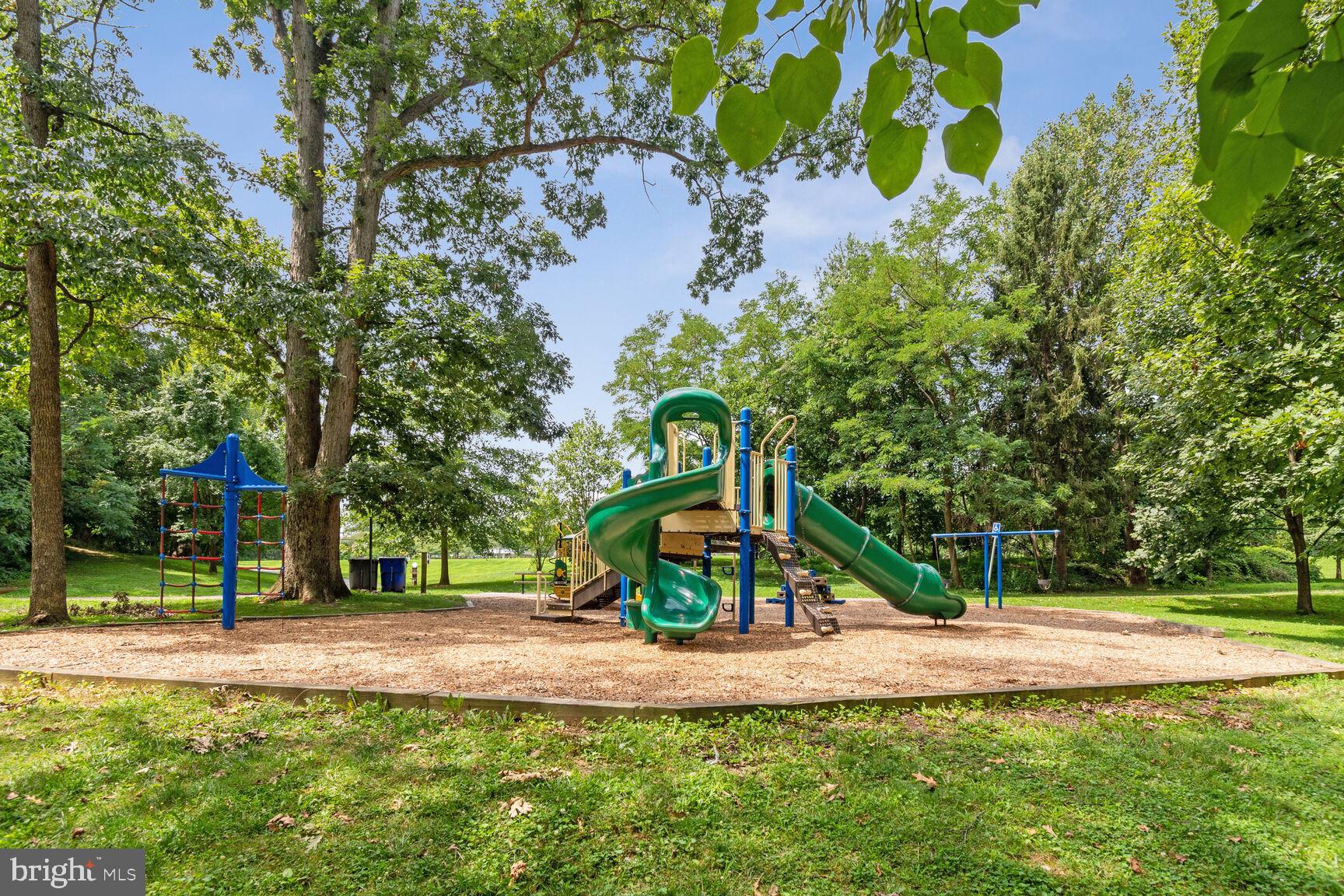 10228 Edgewood Avenue Silver Spring, MD 20901 - Photo 30 of 30 North Four Corners Community Park just steps away