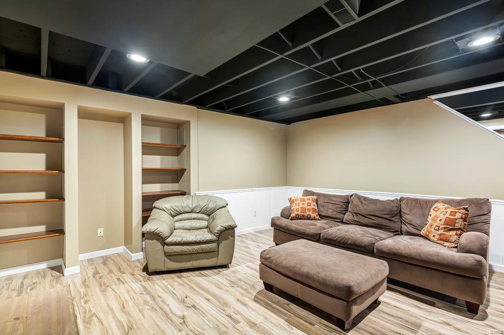 14345 Ladue Road Chesterfield, MO 63017 - Photo 29 of 42