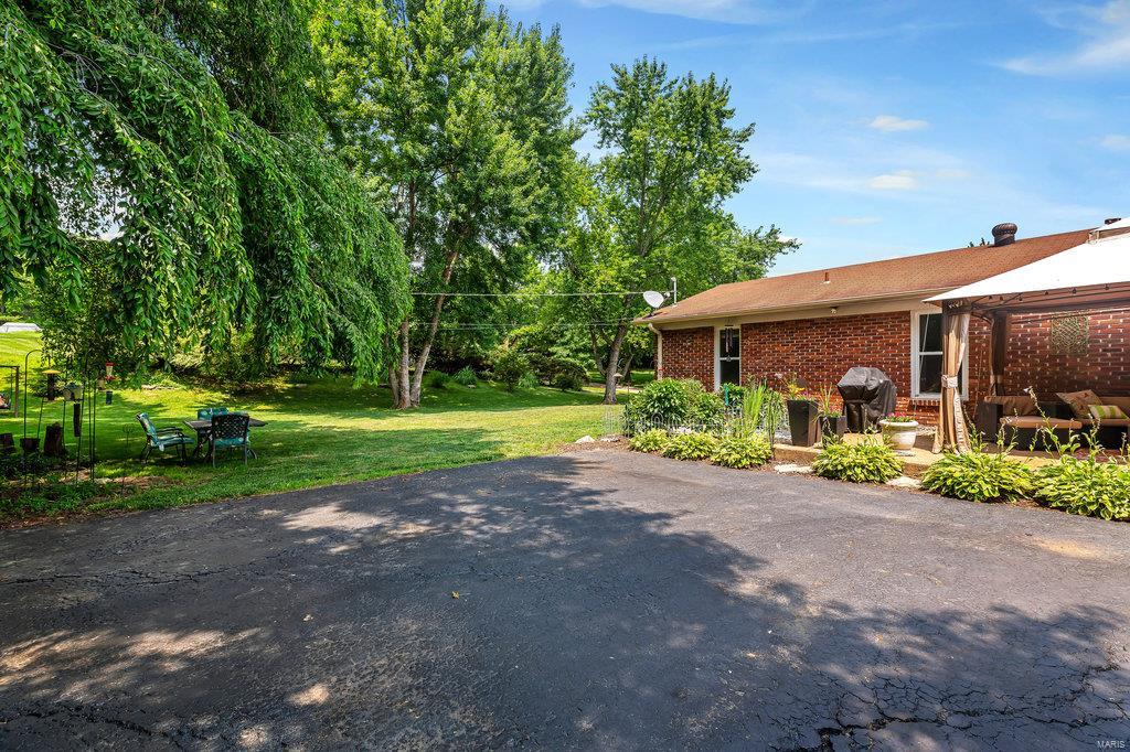 14345 Ladue Road Chesterfield, MO 63017 - Photo 34 of 42