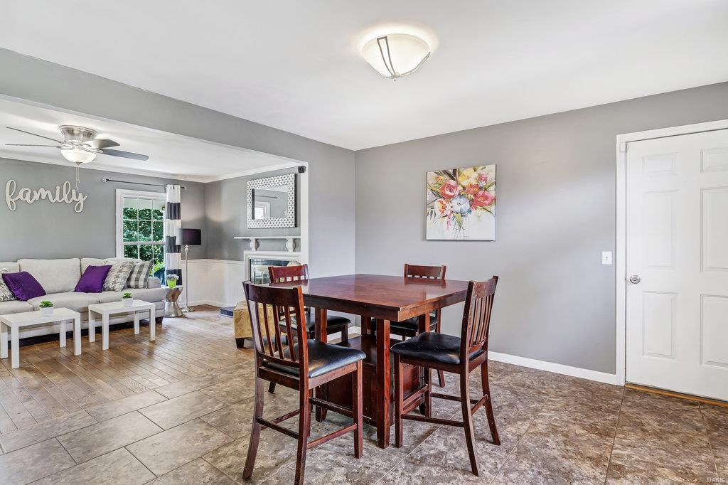 14345 Ladue Road Chesterfield, MO 63017 - Photo 9 of 42