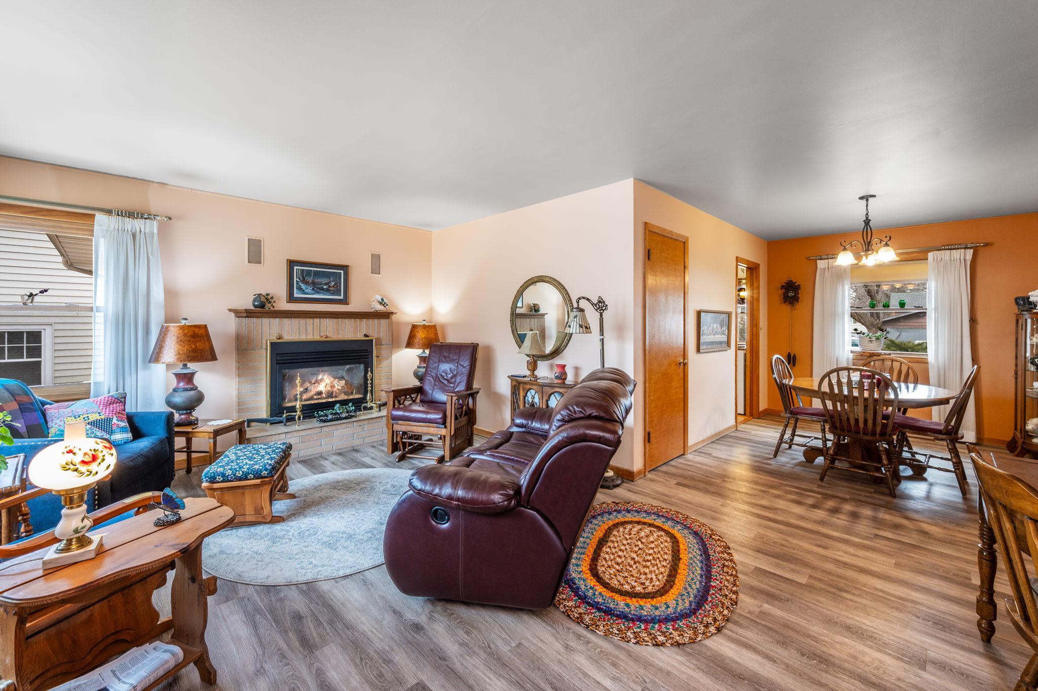 1532 4th Avenue Windom, MN 56101 - Photo 5 of 26