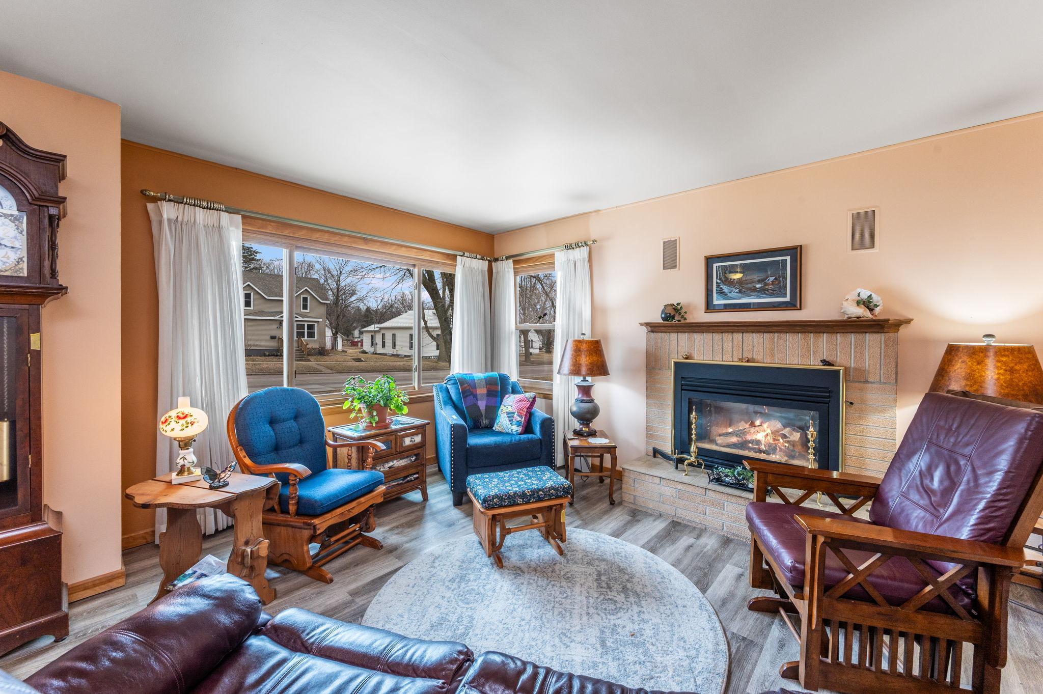 1532 4th Avenue Windom, MN 56101 - Photo 6 of 26