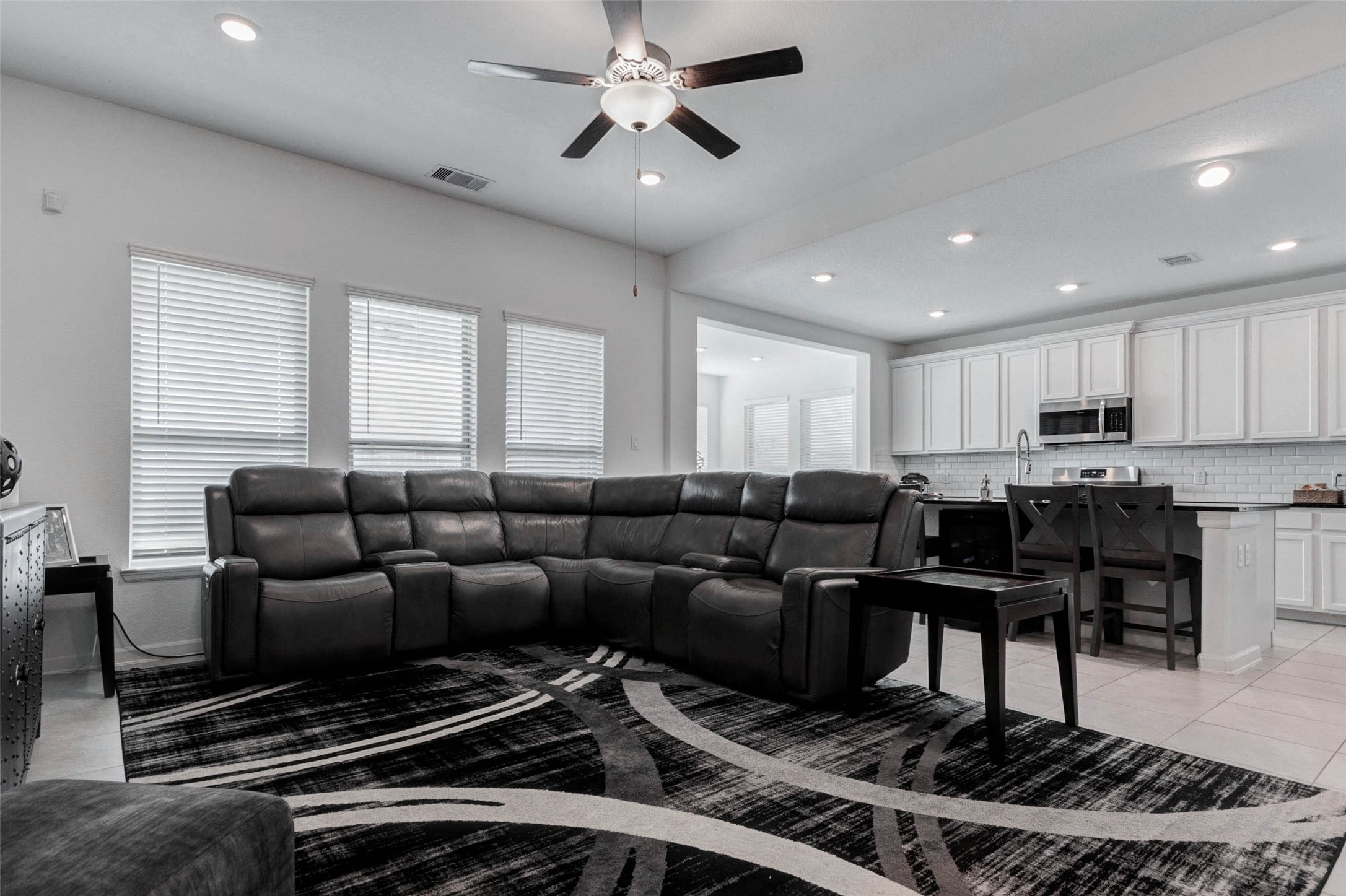 3711 Castle Rock Drive Rosenberg, TX 77469 - Photo 21 of 46 a living room with furniture ceiling fan and a window