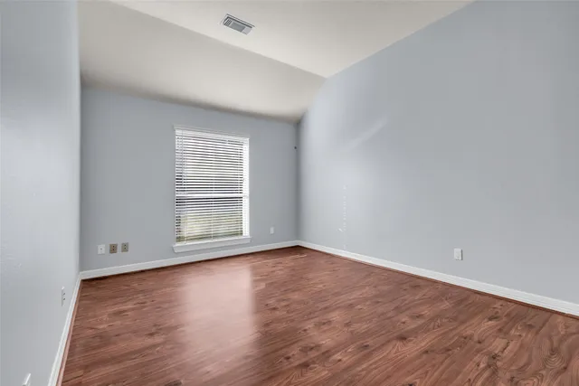 $2,750 | 35 West Pines Drive, Montgomery, TX 77356