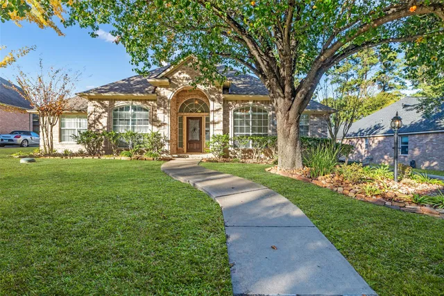 $2,750 | 35 West Pines Drive, Montgomery, TX 77356