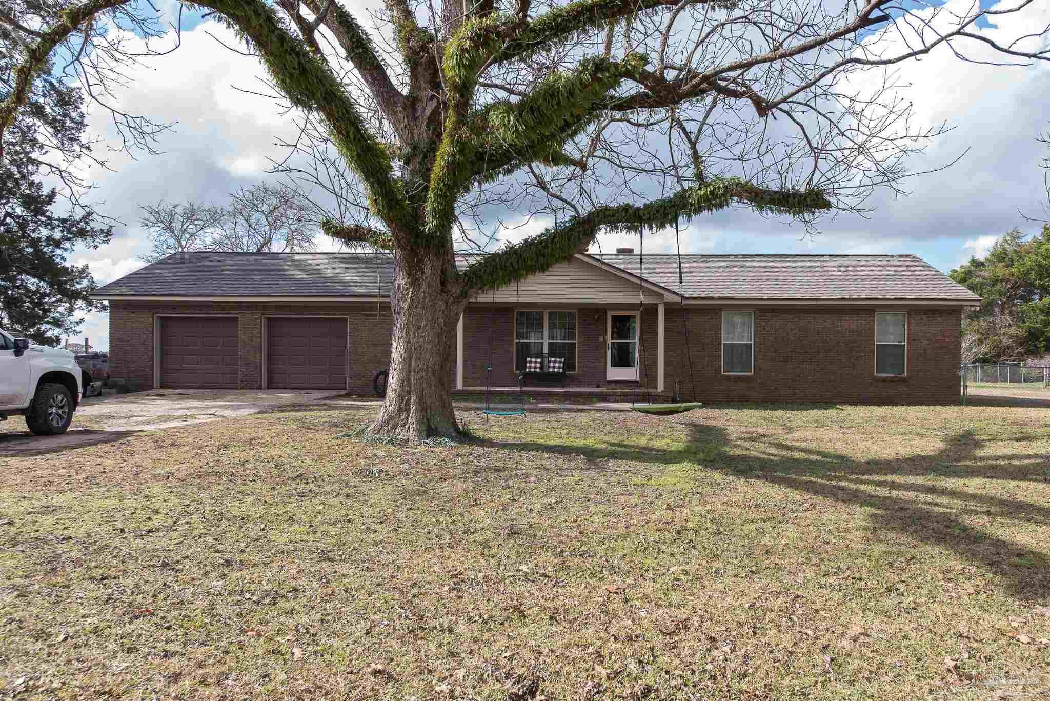 6286 Bullard Road Milton, FL 32570 - Photo 2 of 37 Gallery Image 2