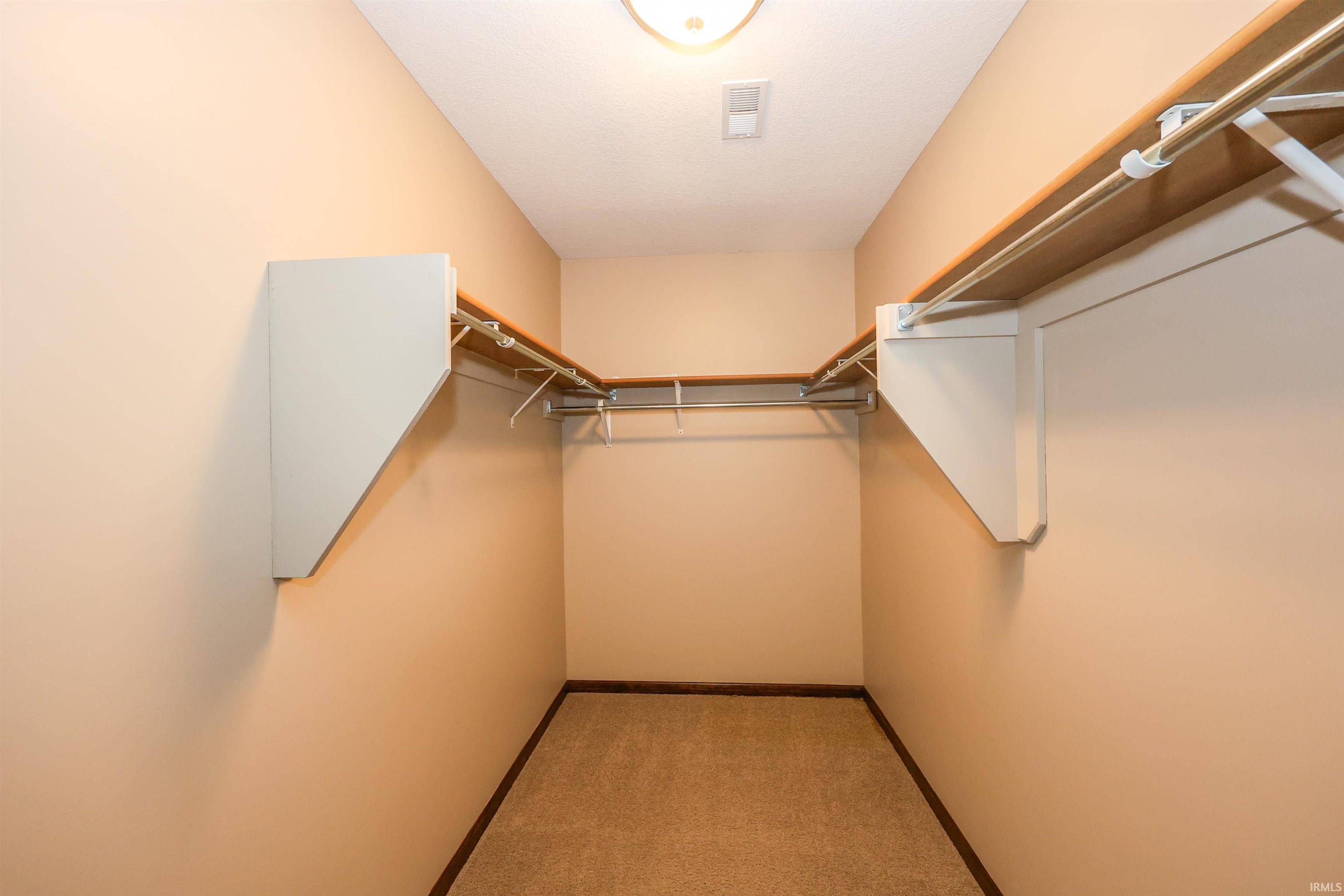 11919 Edgerton Road New Haven, IN 46774 - Photo 28 of 41