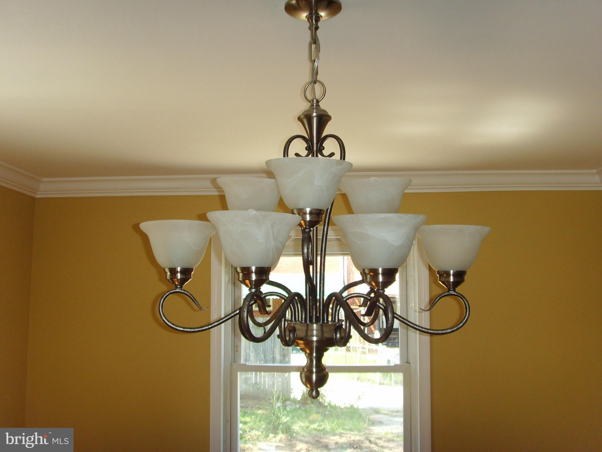 1228 Silverthorne Road Baltimore, MD 21239 - Photo 6 of 19 Interior (General)