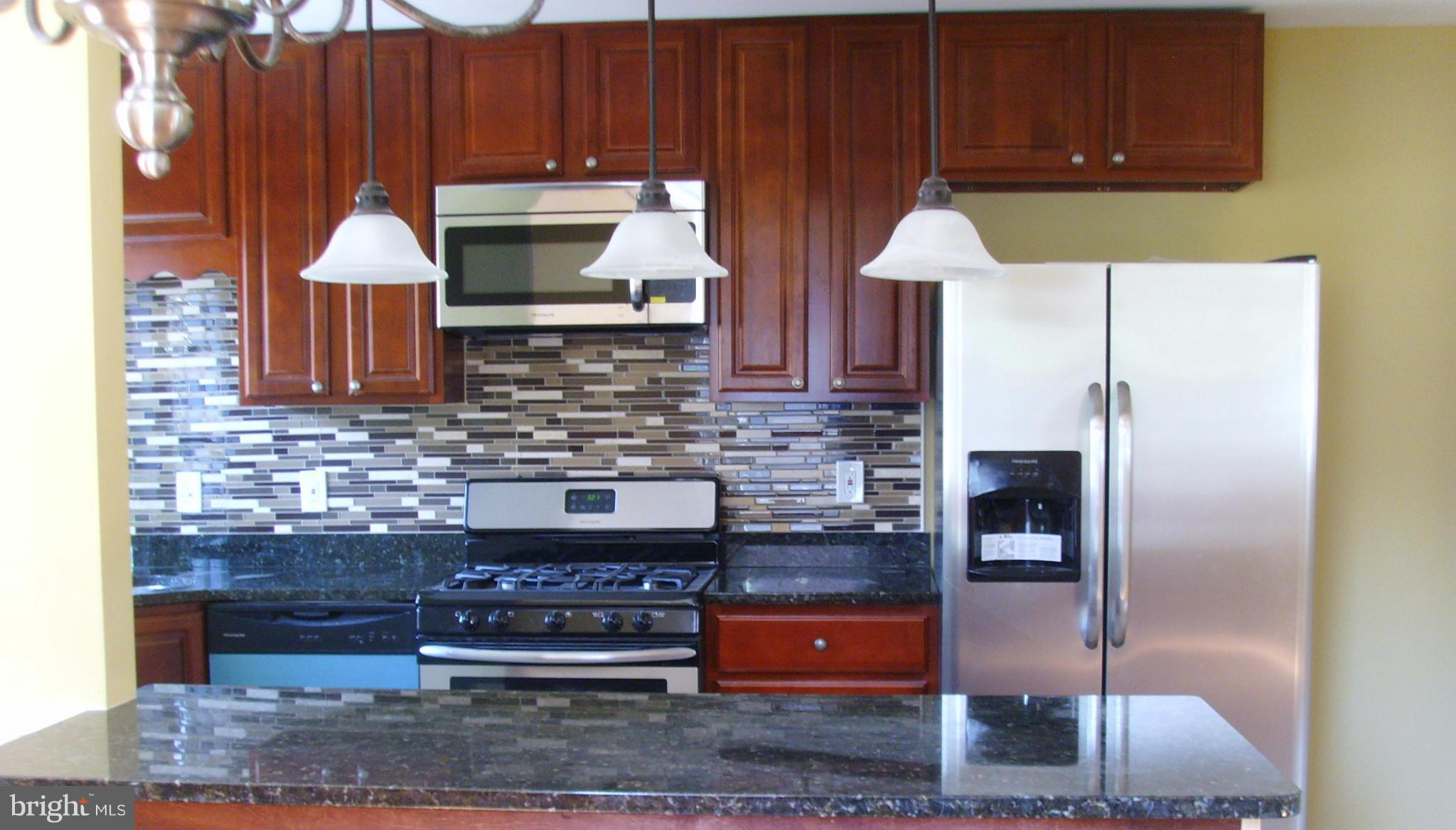 1228 Silverthorne Road Baltimore, MD 21239 - Photo 8 of 19 Kitchen