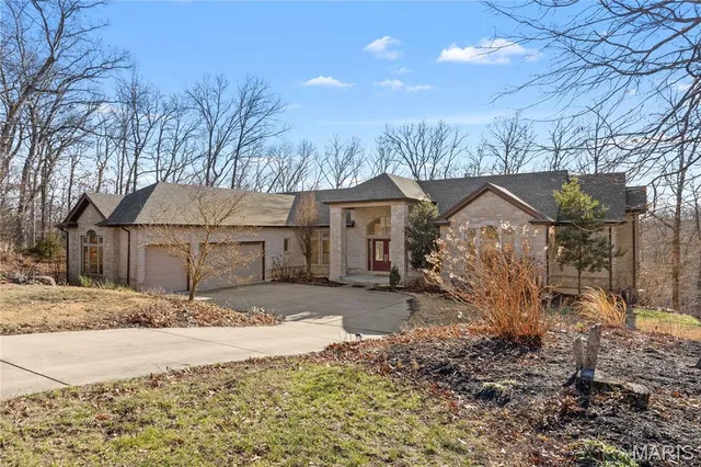 $765,000 | 140 Norfork Court, Defiance, MO 63341