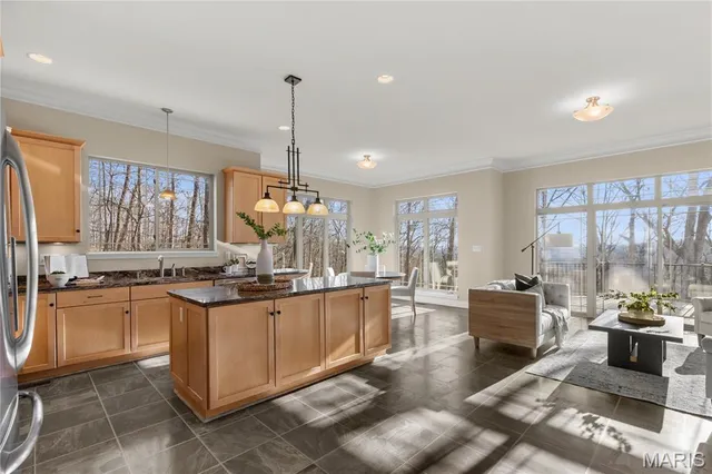 $765,000 | 140 Norfork Court, Defiance, MO 63341