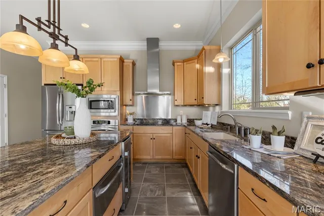 $765,000 | 140 Norfork Court, Defiance, MO 63341