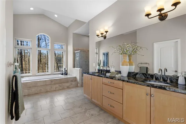 $765,000 | 140 Norfork Court, Defiance, MO 63341