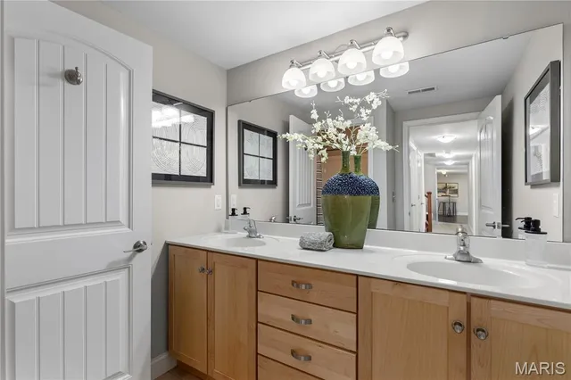 $765,000 | 140 Norfork Court, Defiance, MO 63341