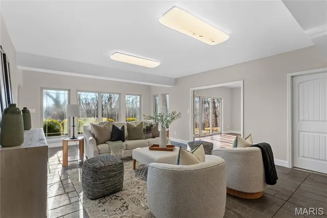 $765,000 | 140 Norfork Court, Defiance, MO 63341