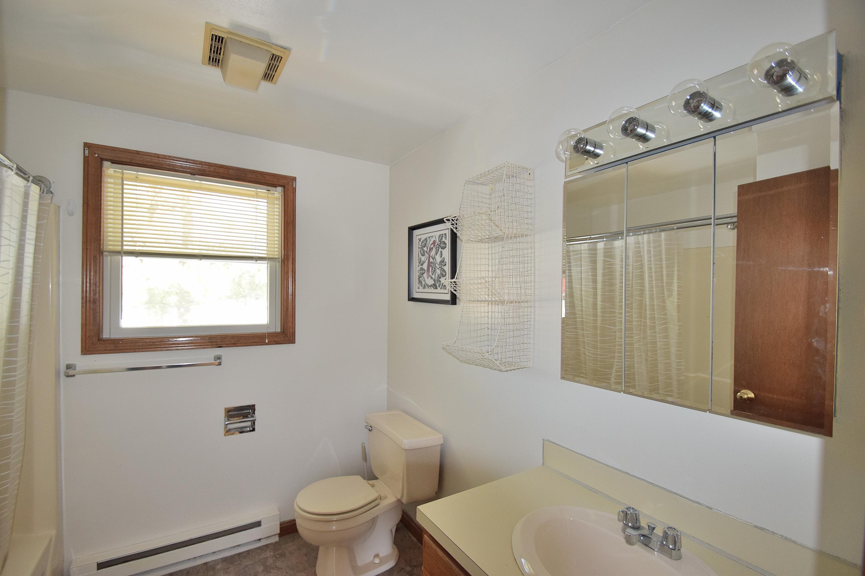 55 Lambert Street, Unit B14 Portland, ME 04103 - Photo 19 of 26 Full Bath