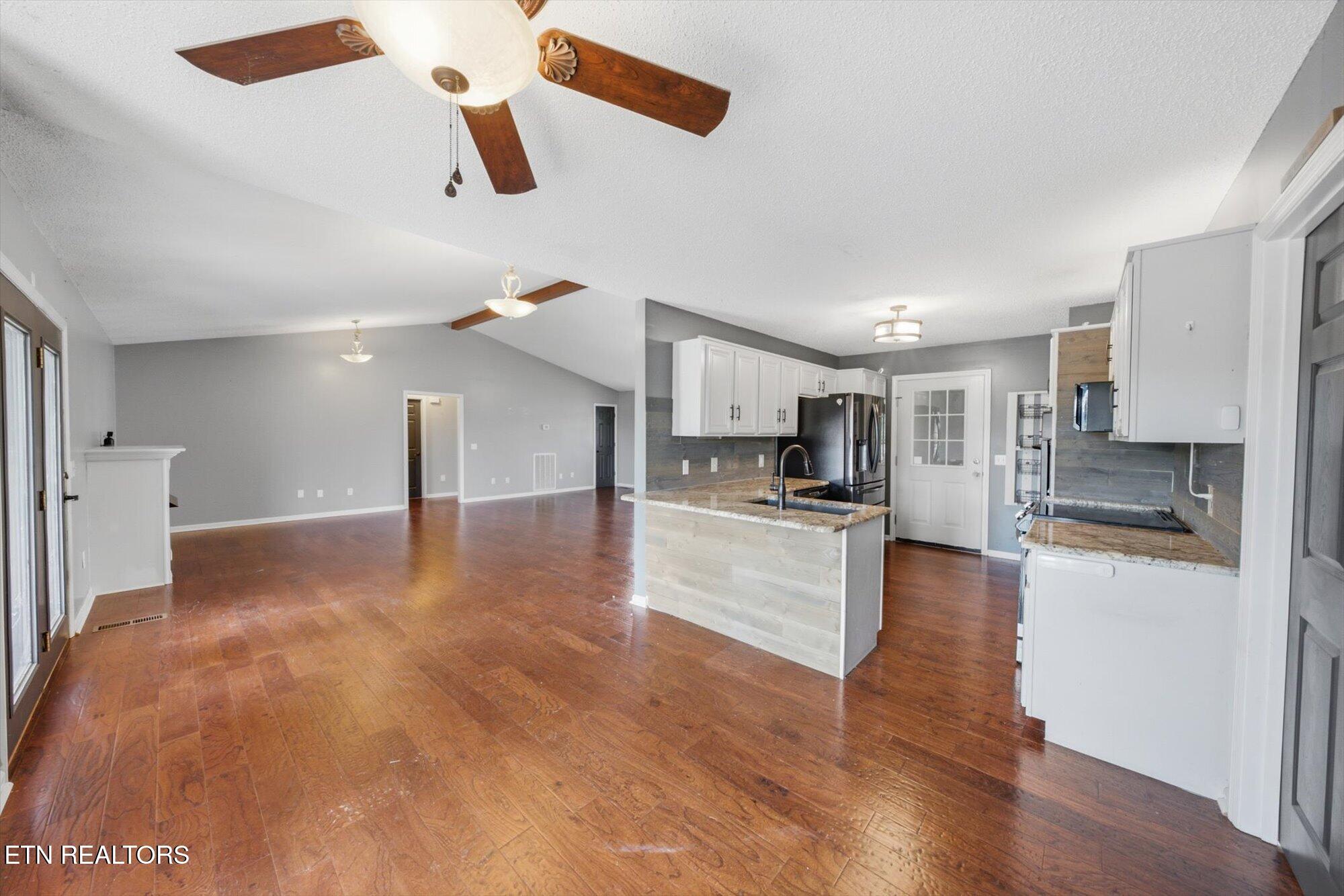 217 South Rolling Ridge Lane South Vonore, TN 37885 - Photo 9 of 35 09-217-Rolling-Ridge-LN-S-9
