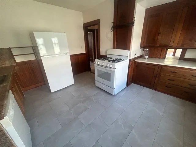 $2,800 | 44 Varnum Street, Unit 2, Arlington, MA 02474